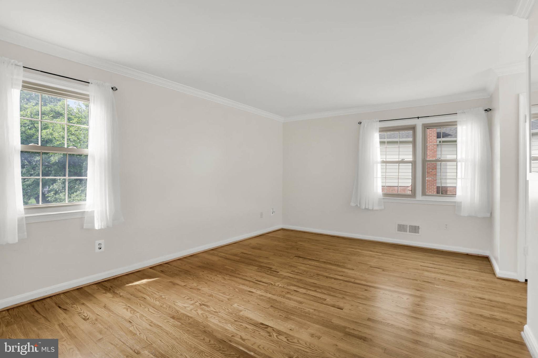 12608 Garden Gate Road Silver Spring, MD 20902 - Photo 12 of 40 4th level Primary Bedroom