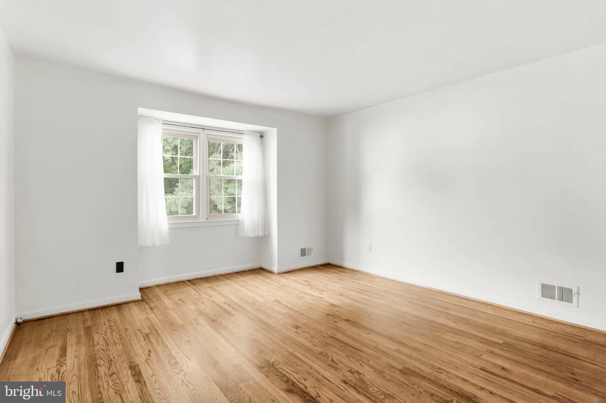 12608 Garden Gate Road Silver Spring, MD 20902 - Photo 19 of 40 Level 5 Bedroom 4