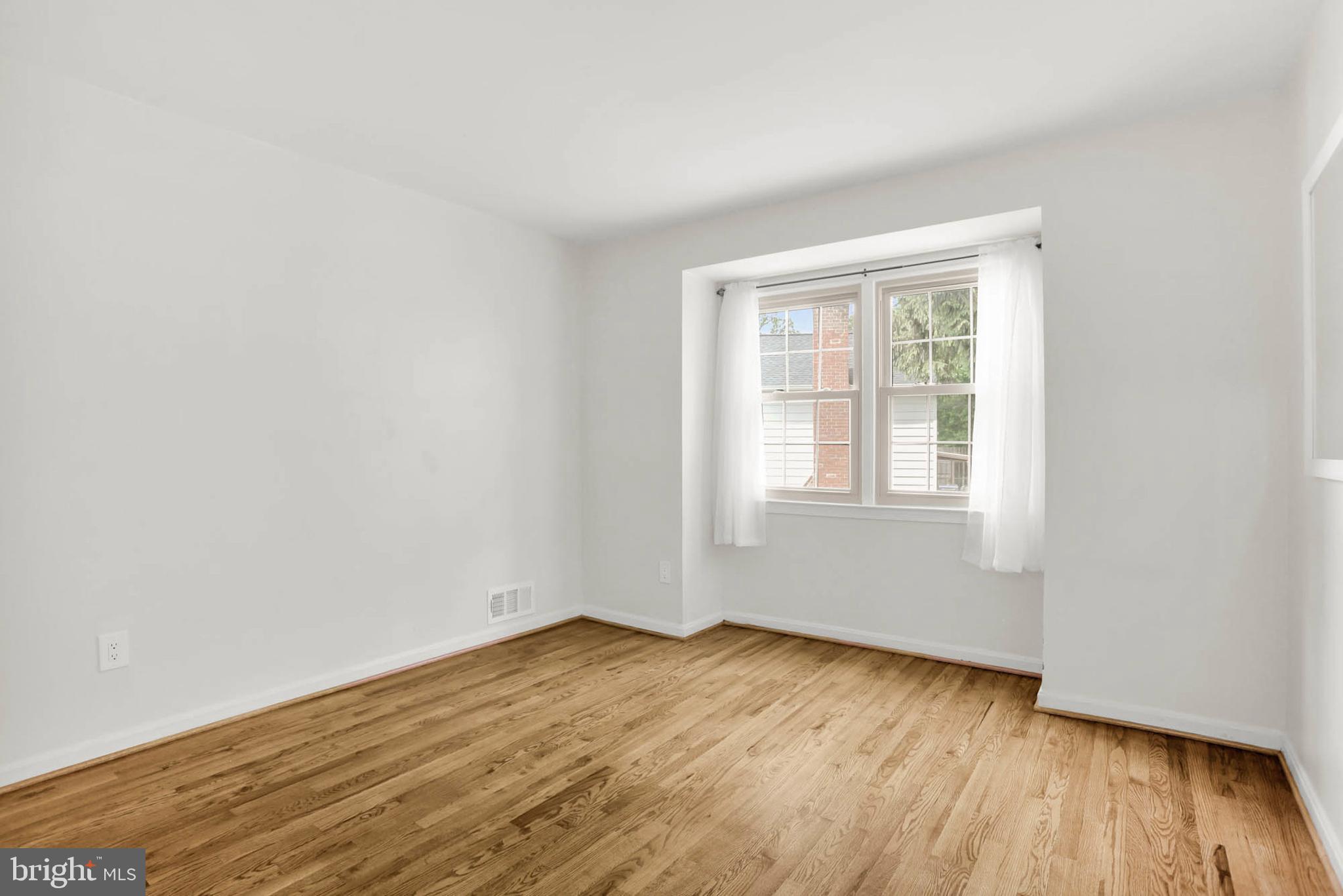 12608 Garden Gate Road Silver Spring, MD 20902 - Photo 21 of 40 5th level Bedroom 5