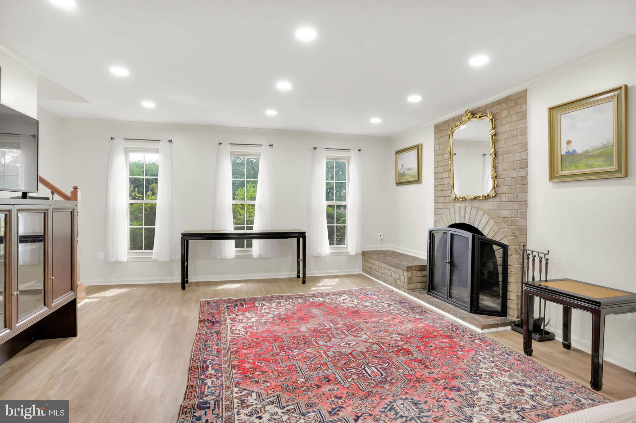 12608 Garden Gate Road Silver Spring, MD 20902 - Photo 26 of 40 Family Room