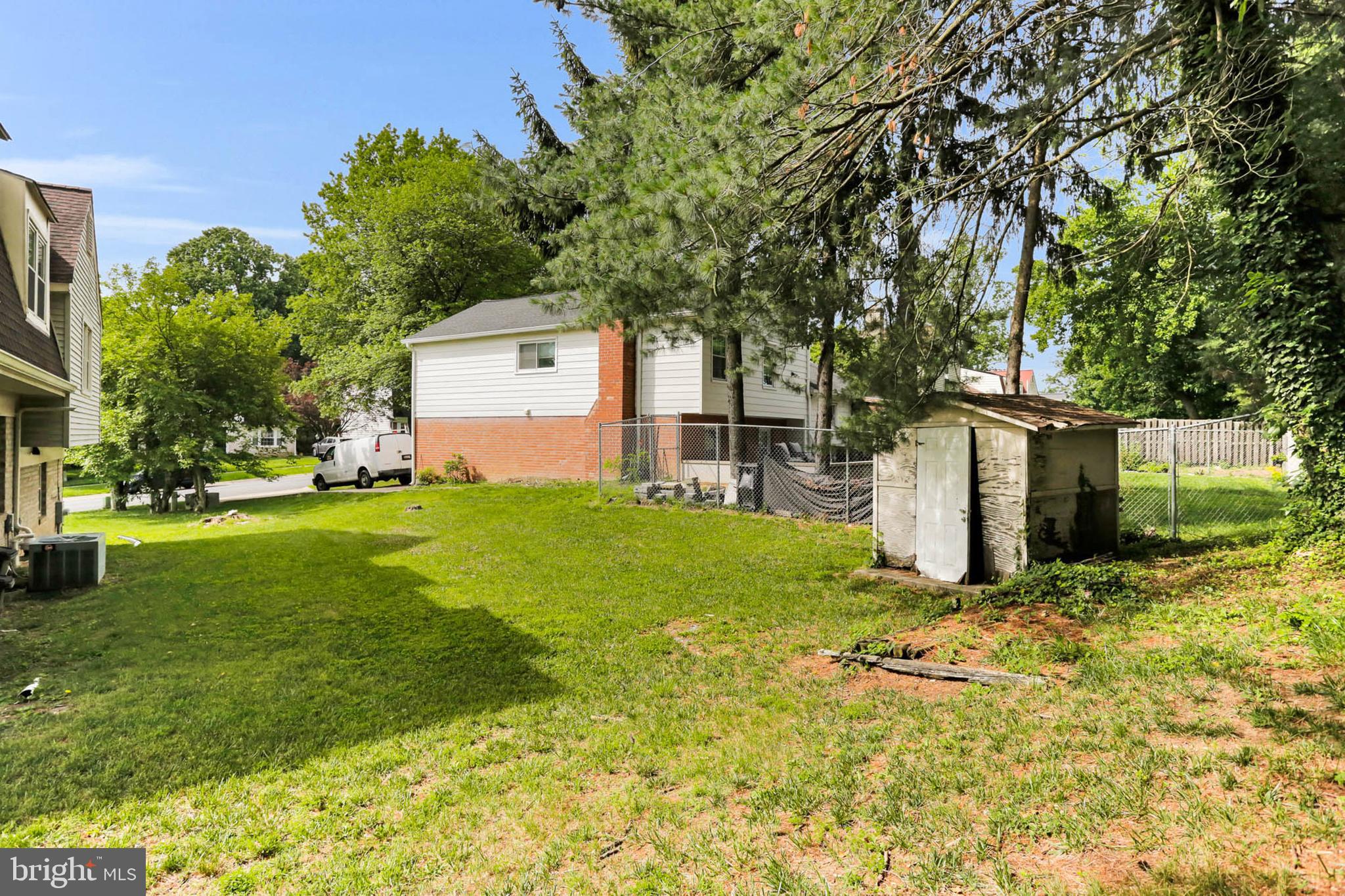 12608 Garden Gate Road Silver Spring, MD 20902 - Photo 35 of 40 Rear yard