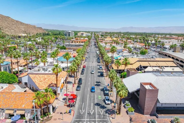 $398,888 | 800 East Cottonwood Road, Unit 2, Palm Springs, CA 92262