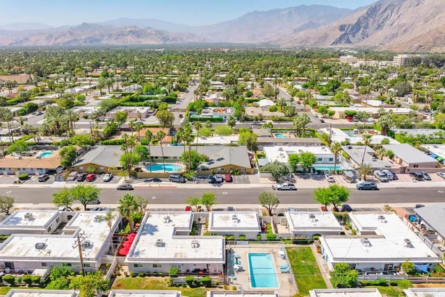 $398,888 | 800 East Cottonwood Road, Unit 2, Palm Springs, CA 92262