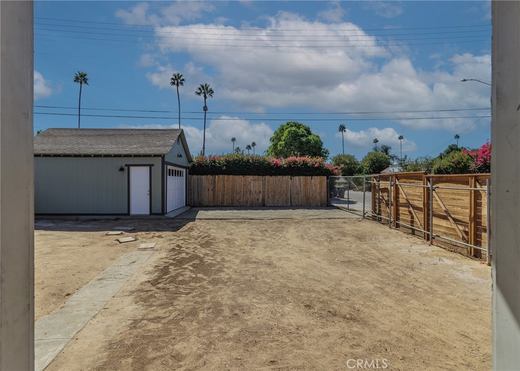 1974 Milton Street Riverside, CA 92507 - Photo 20 of 28 Gallery Image 20
