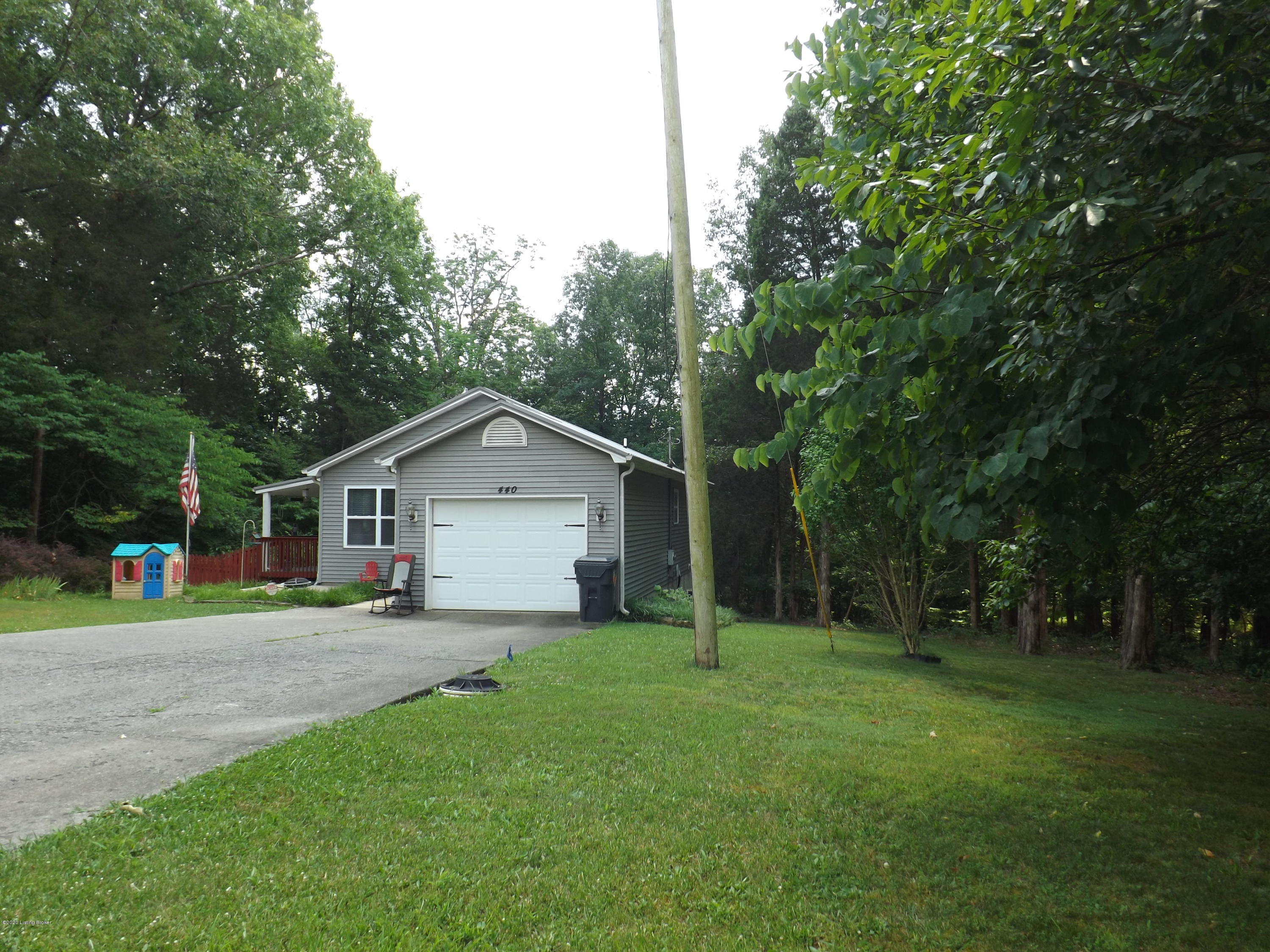 440 Redwing Road Brandenburg, KY 40108 - Photo 4 of 54 DSCF7134