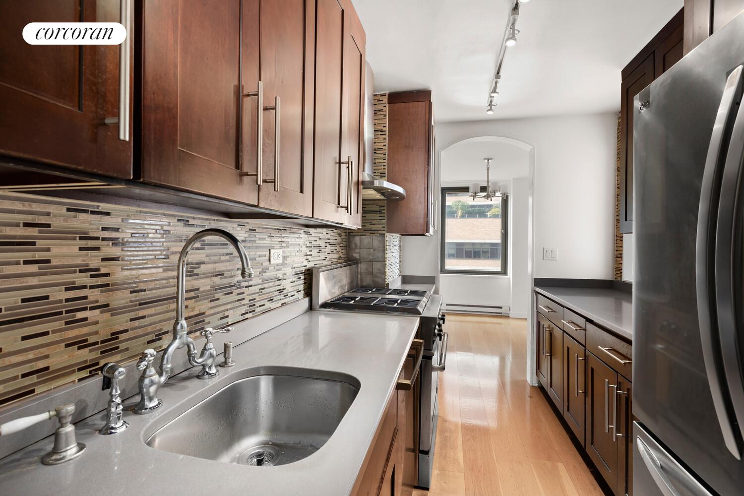 1601 3rd Avenue, Unit 8K Manhattan, NY 10128 - Photo 4 of 11