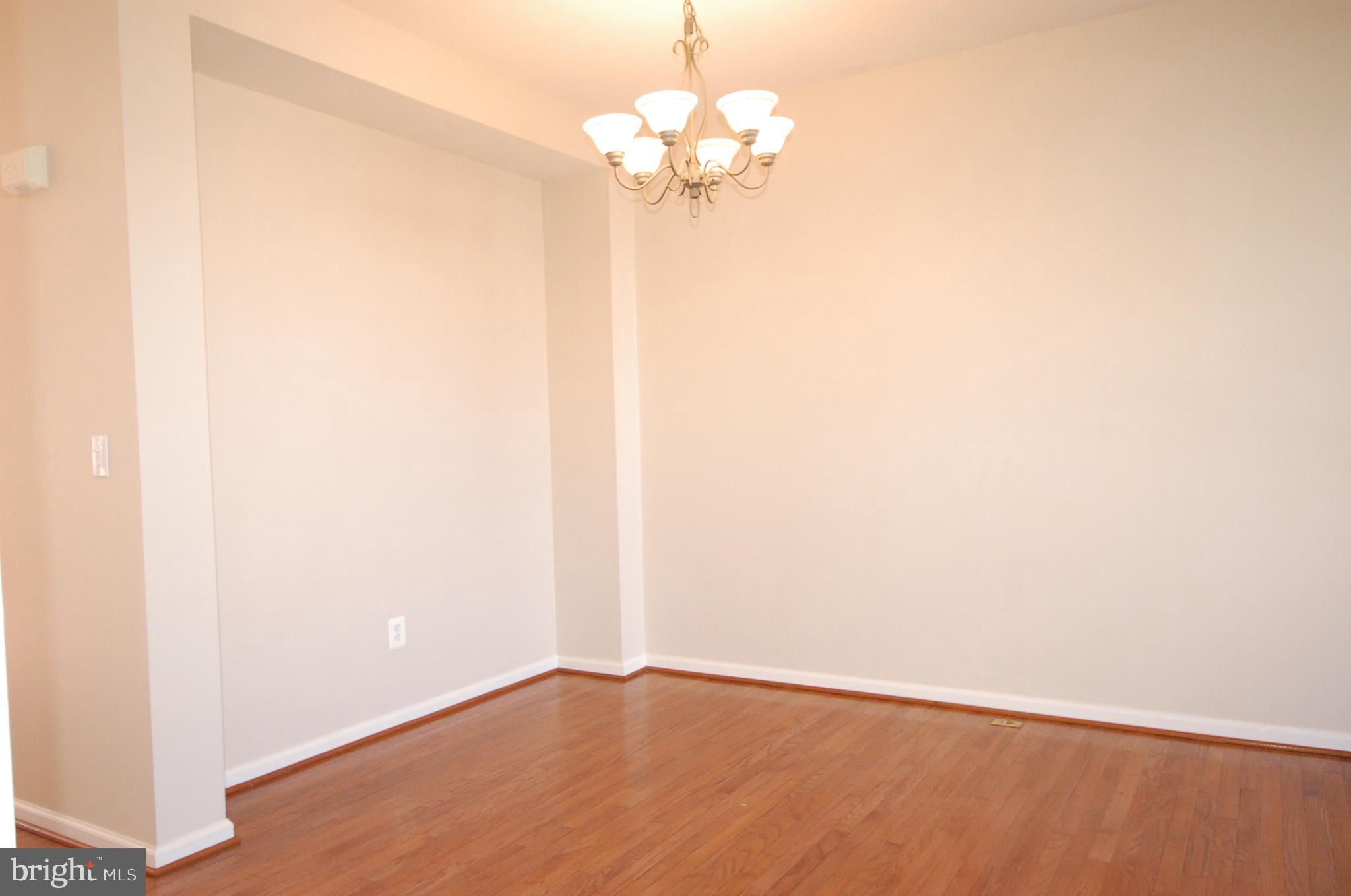 5033 Kemsley Road Rosedale, MD 21237 - Photo 4 of 63 Dining area