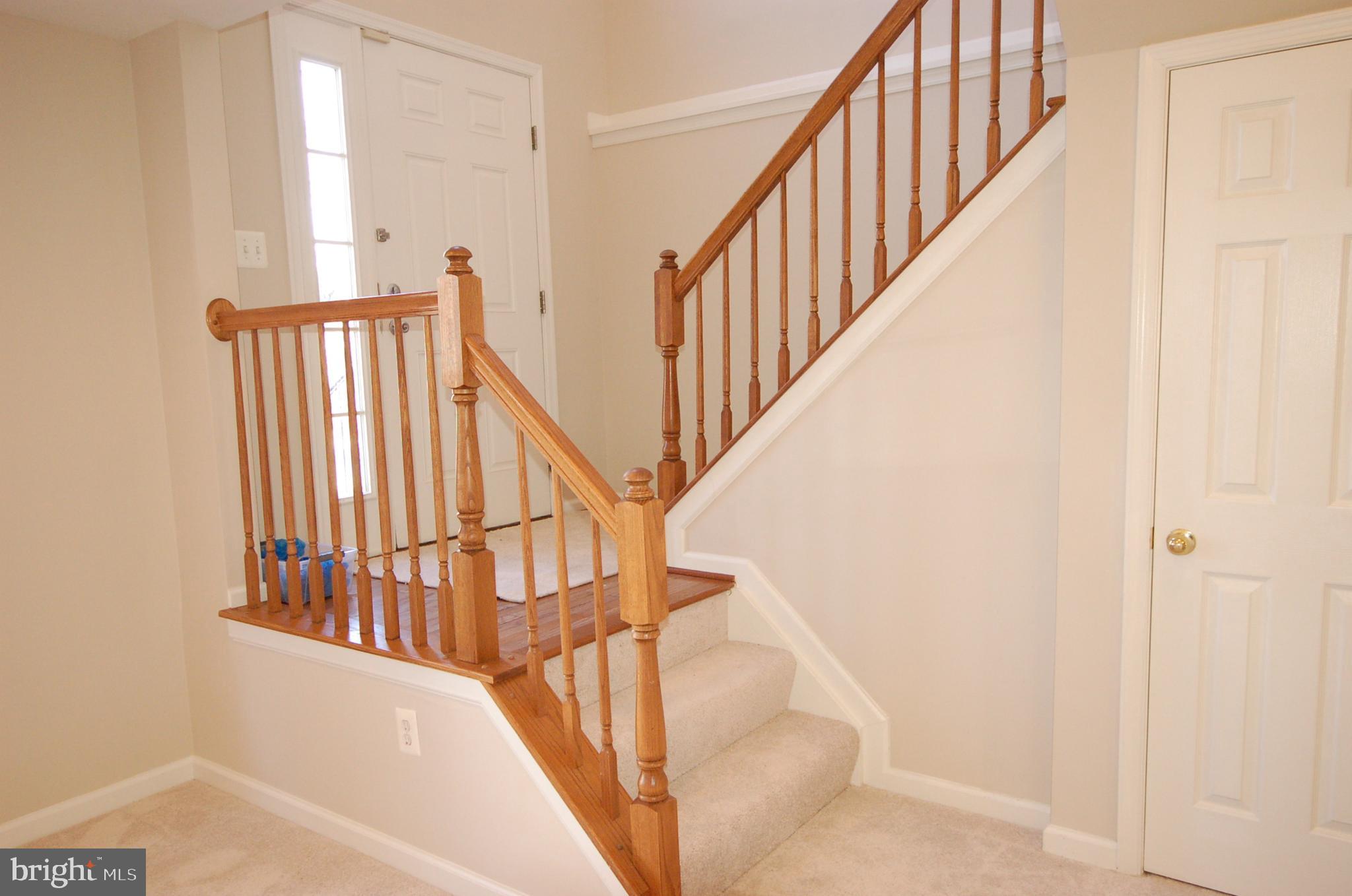 5033 Kemsley Road Rosedale, MD 21237 - Photo 40 of 63 Main entrance foyer hardwood floor