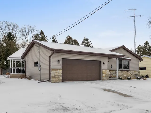 $339,000 | 1209 East Thomas Street, Manitowoc, WI 54220