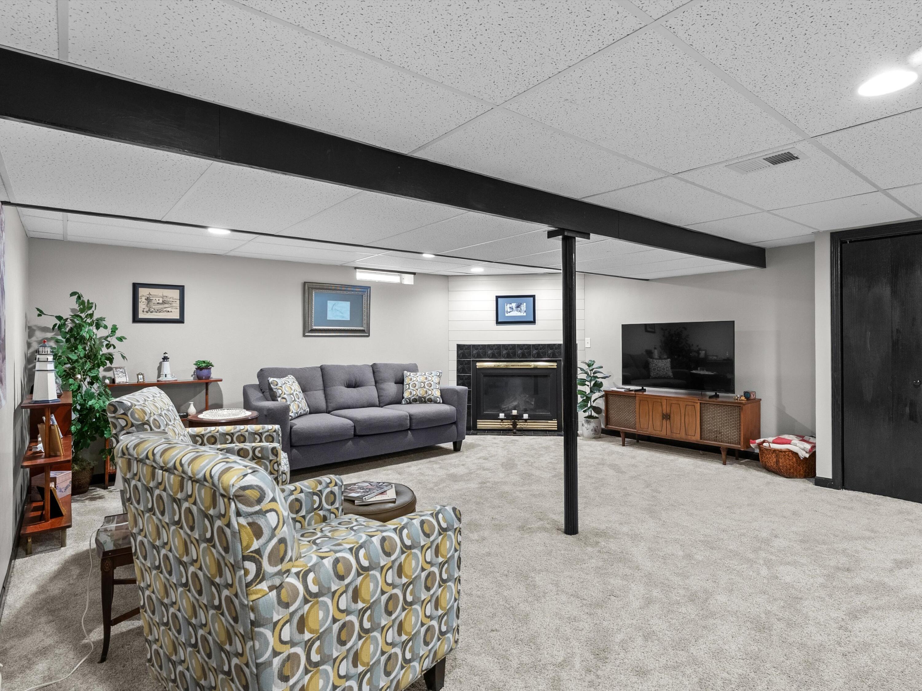 1209 East Thomas Street Manitowoc, WI 54220 - Photo 20 of 29 21-021_2756462_09895