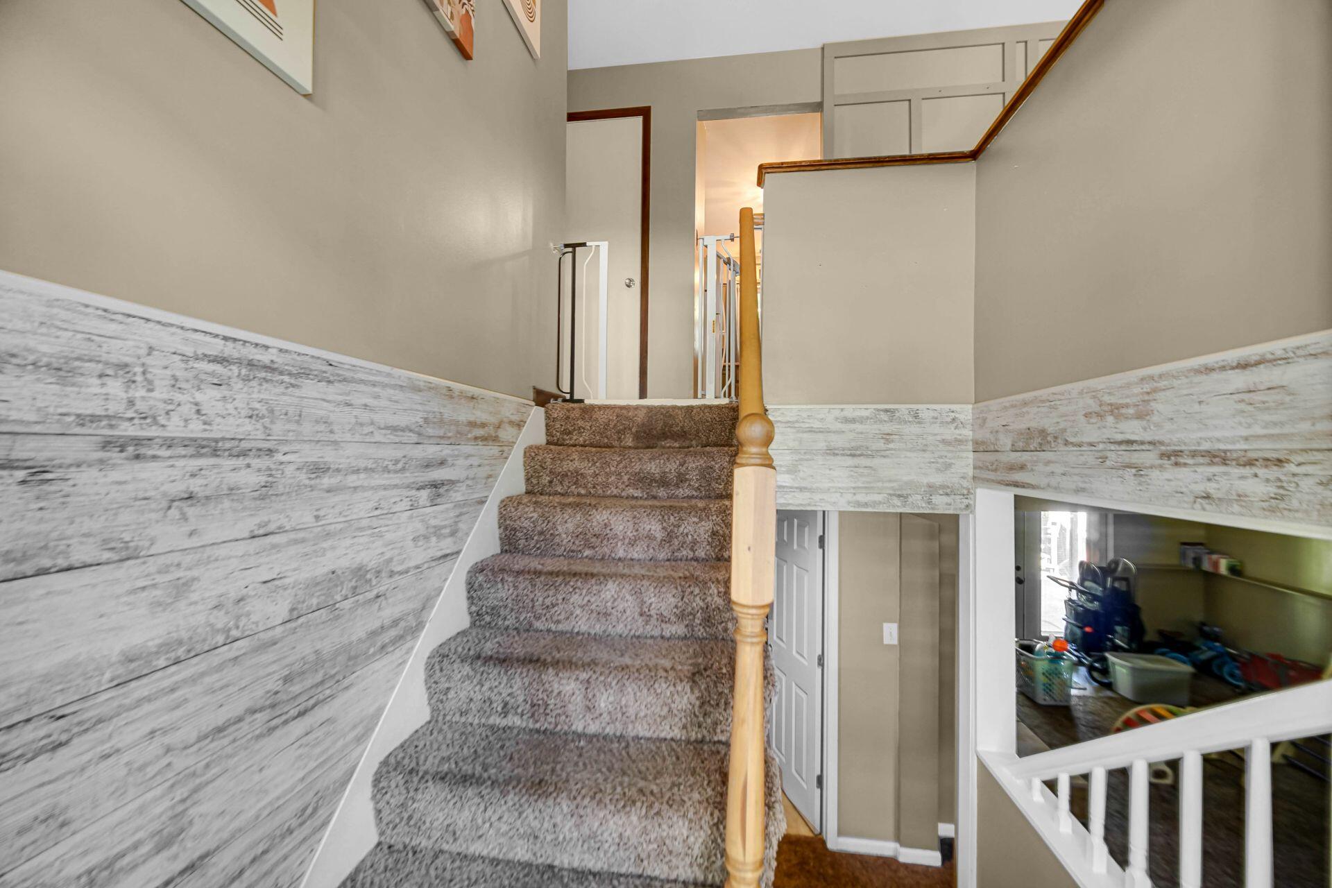10317 North 486 East, Unit 6 Demotte, IN 46310 - Photo 3 of 29 1920x1280