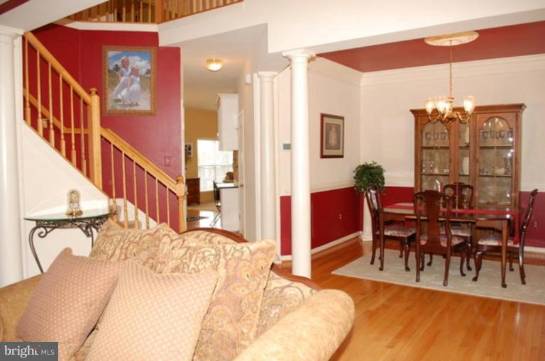 10434 Wetherburn Road Woodstock, MD 21163 - Photo 8 of 23 Entrance / Foyer