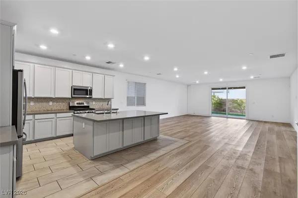 $3,500 | 238 Polaris Ridge Avenue, Henderson, NV 89011