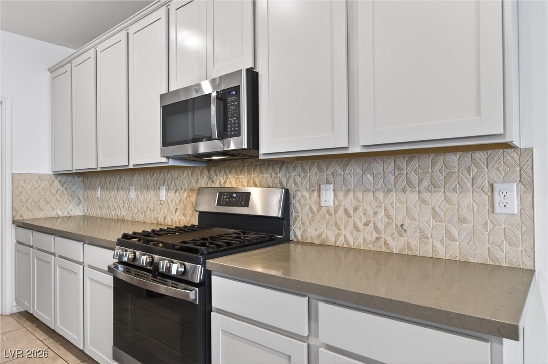 238 Polaris Ridge Avenue Henderson, NV 89011 - Photo 8 of 37