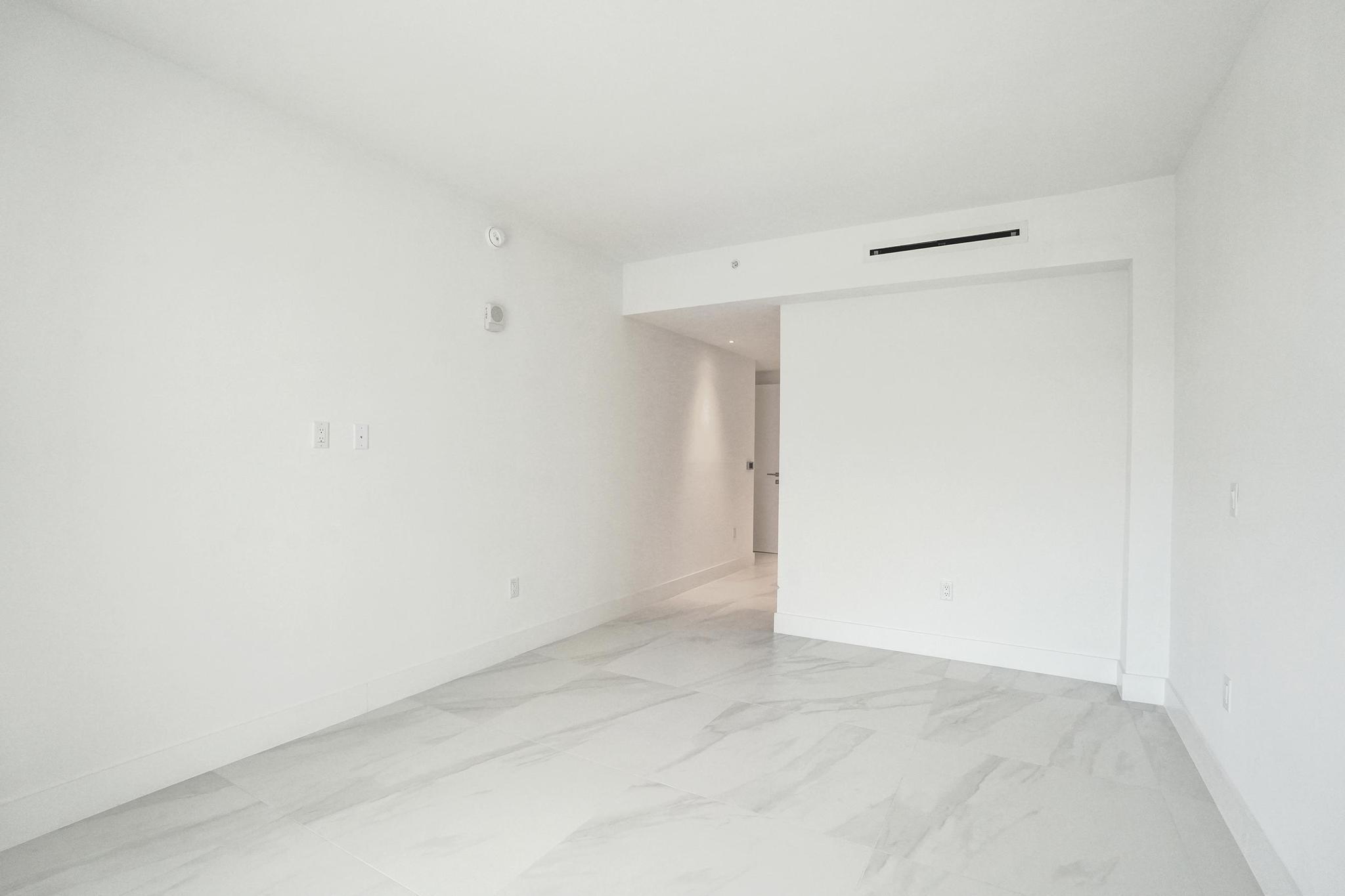 407 North Riverside Drive, Unit 303 Pompano Beach, FL 33062 - Photo 17 of 74 DSC06828