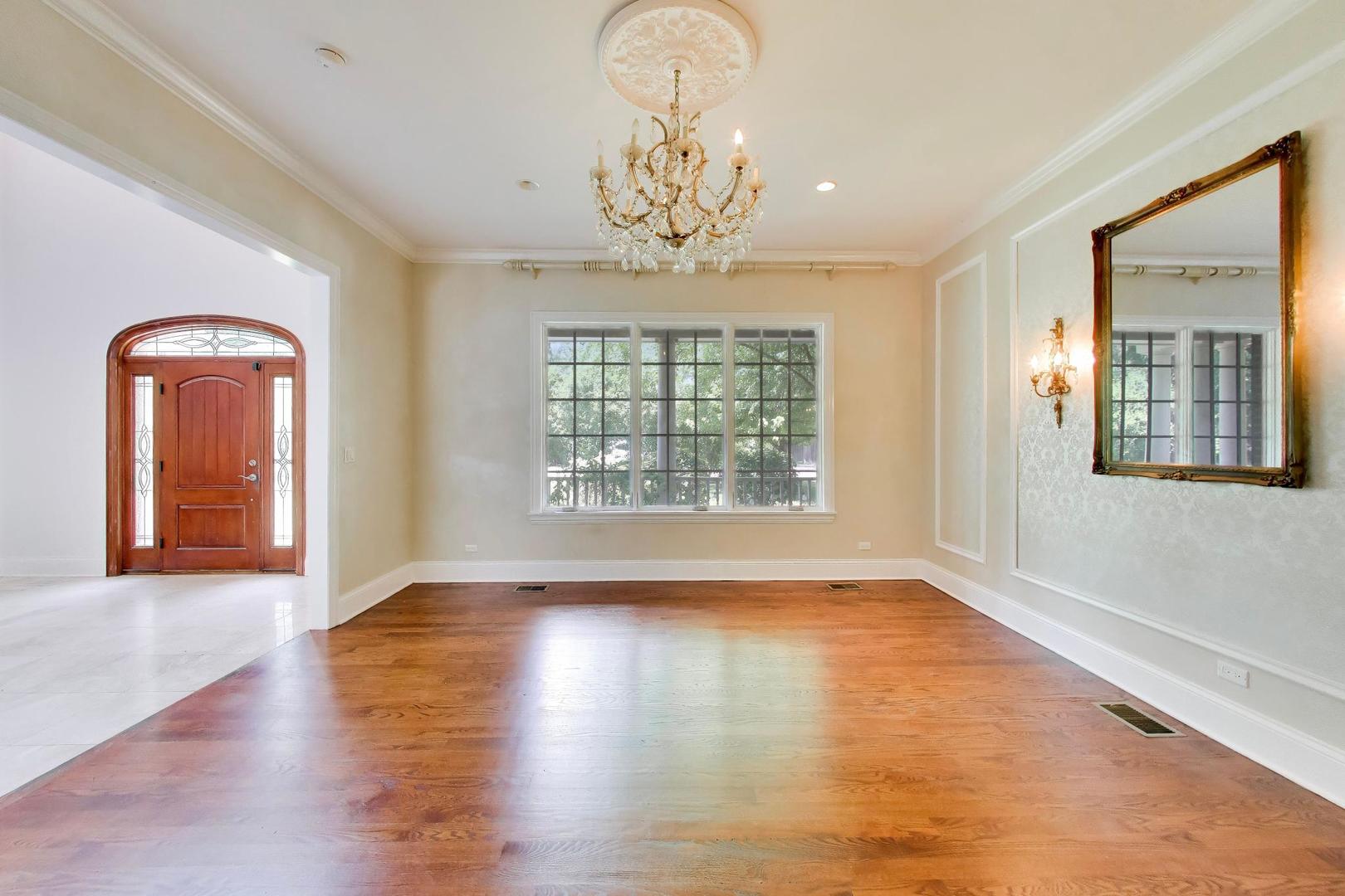 73 Locust Road Winnetka, IL 60093 - Photo 4 of 44