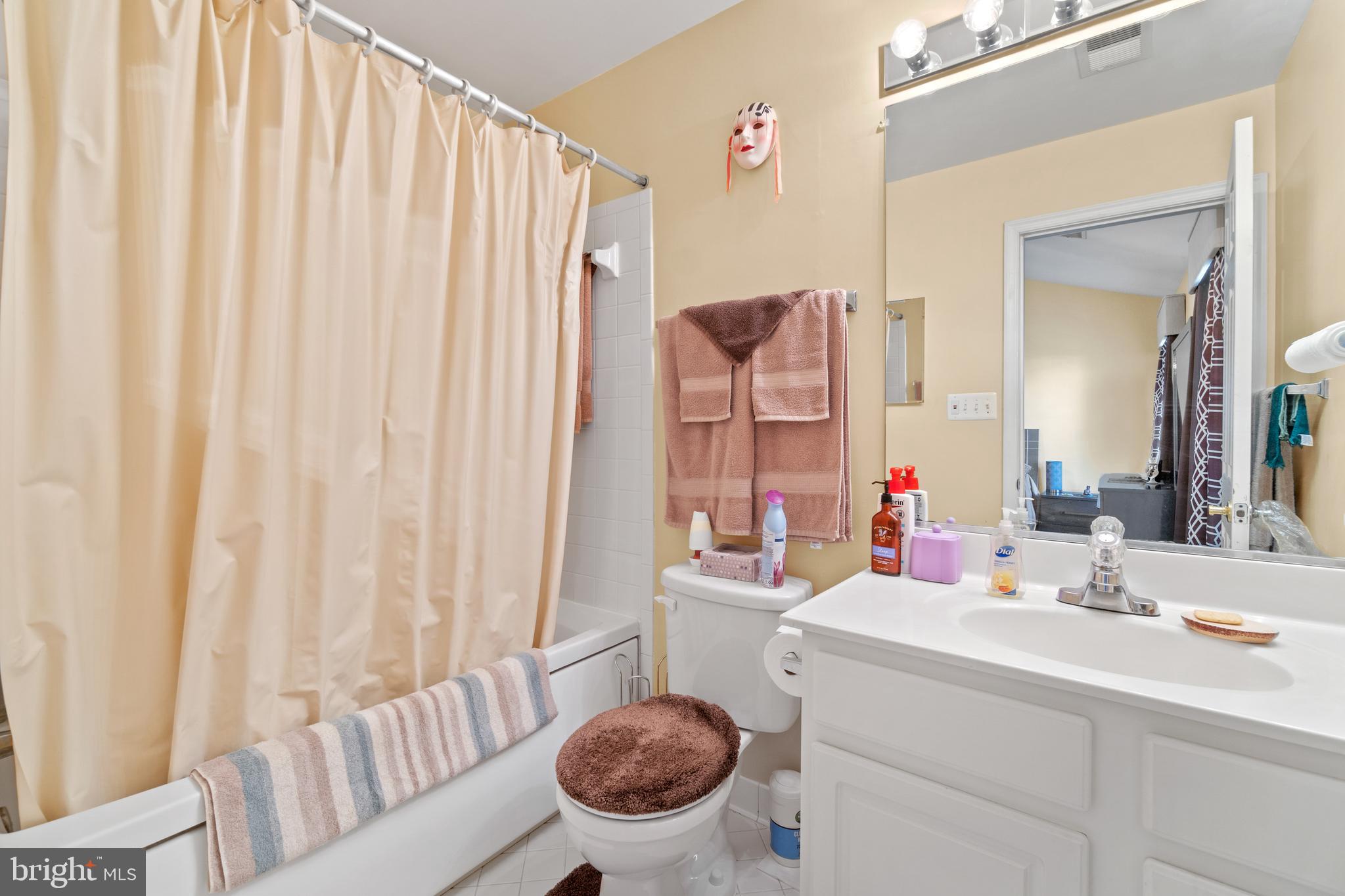 8216 Bates Road Lorton, VA 22079 - Photo 28 of 36 Gallery Image 28