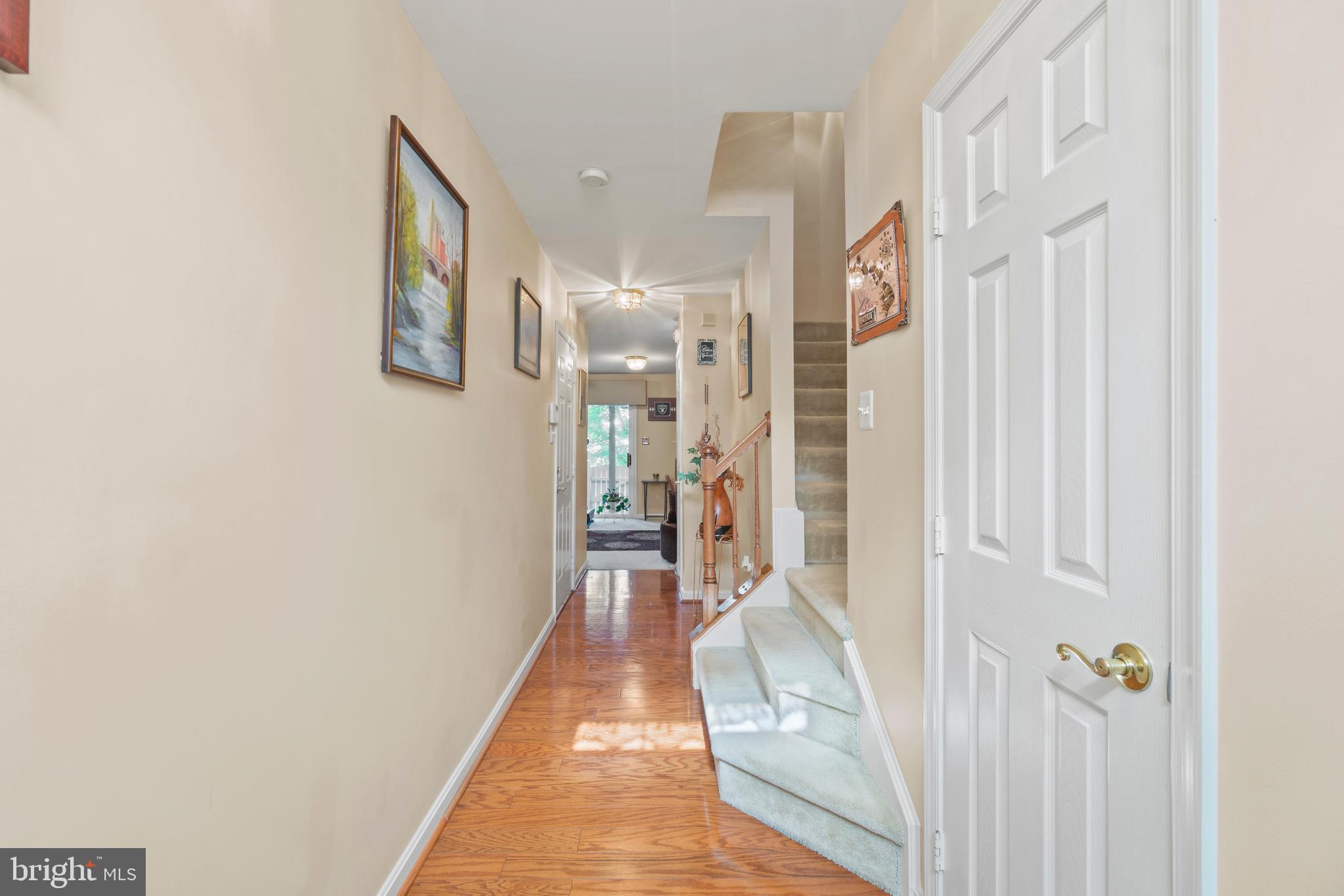 8216 Bates Road Lorton, VA 22079 - Photo 6 of 36 Gallery Image 6