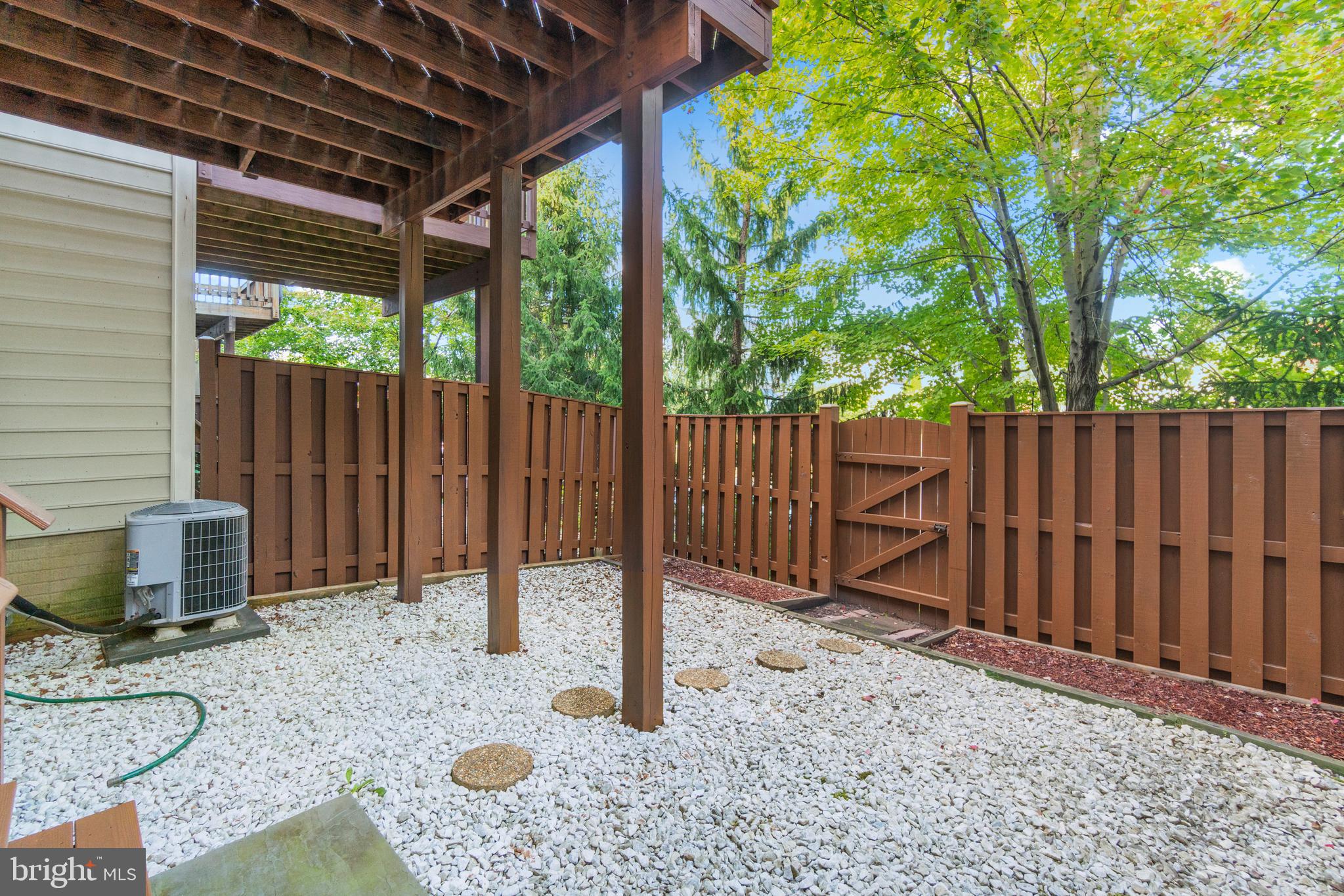 8216 Bates Road Lorton, VA 22079 - Photo 10 of 36 Gallery Image 10