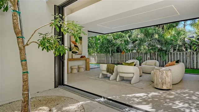 $4,600,000 | 1642 Bahia Vista Street, Sarasota, FL 34239