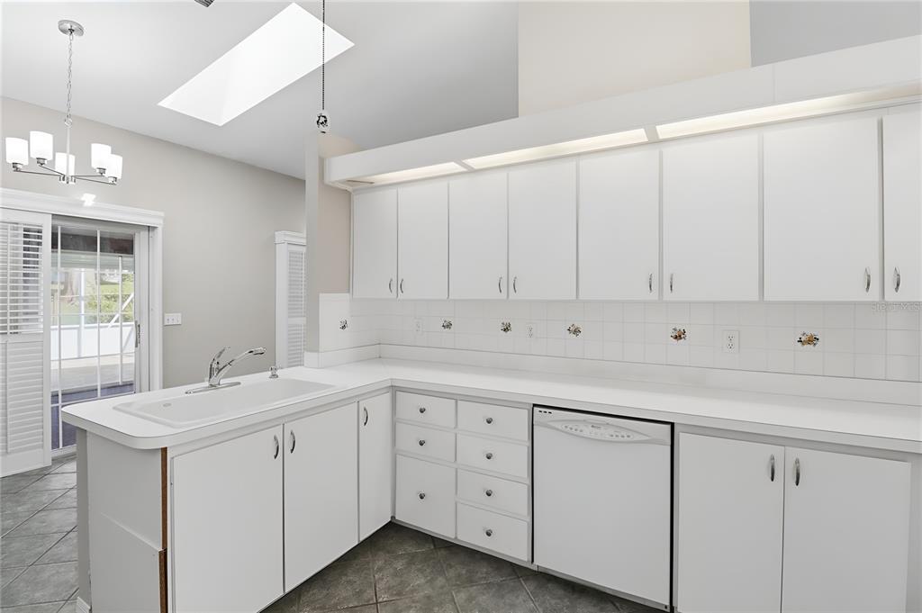8105 Southwest 109th Street Ocala, FL 34481 - Photo 6 of 30