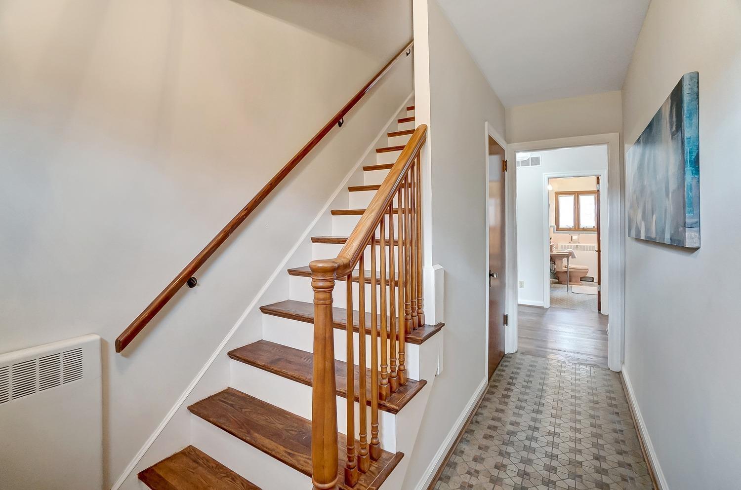 1740 Adams Road Cincinnati, OH 45231 - Photo 4 of 48 Gallery Image 4