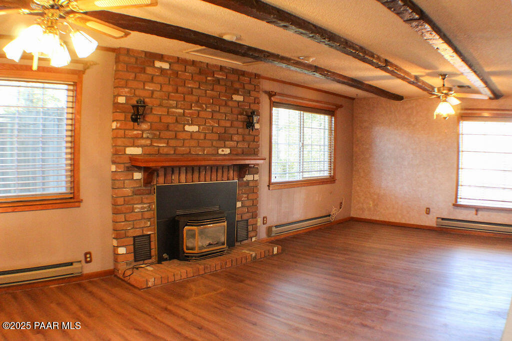 906 North Colcord Road Payson, AZ 85541 - Photo 6 of 42 Colcord Fireplace Living Room