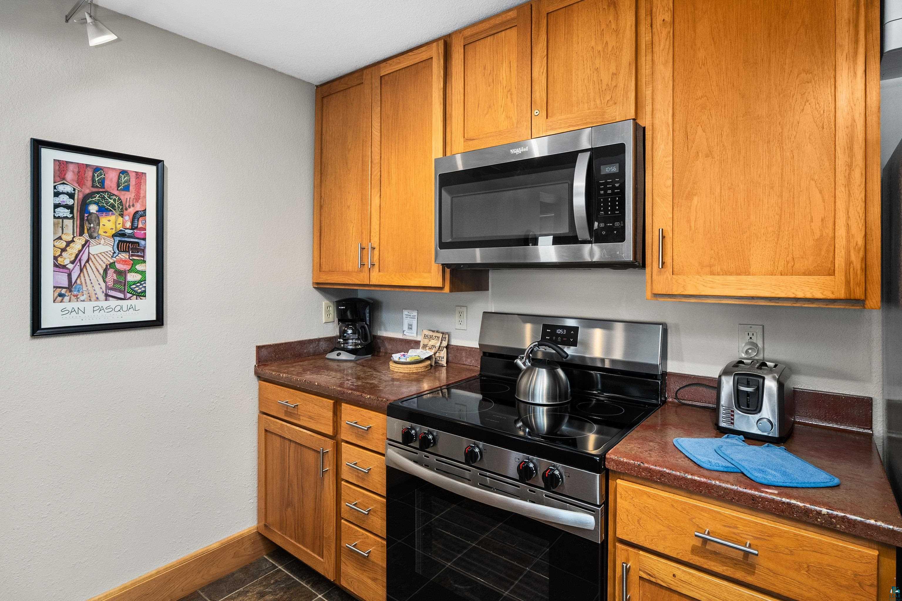 21 Wisconsin Street, Unit 203 Grand Marais, MN 55604 - Photo 12 of 60