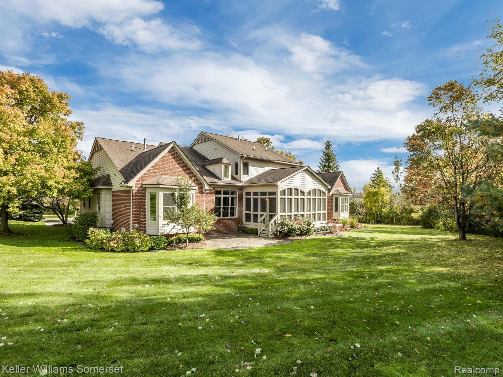 4699 Oakhurst Ridge Road Clarkston, MI 48348 - Photo 1 of 39 4699 Oakhurst Ridge Rd-029-029-4699 Oakhurst Ridge Road-MLS_Size.jpg