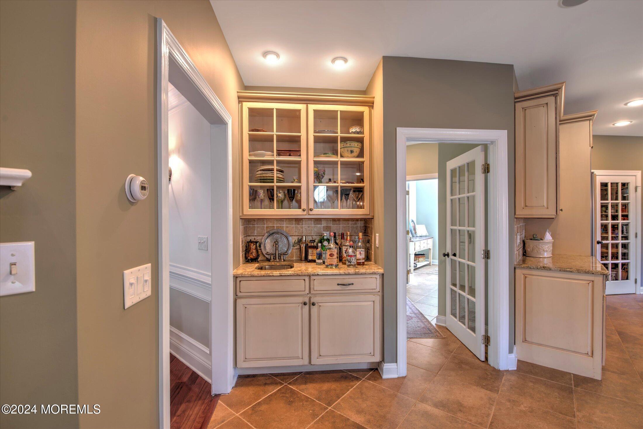 23 Silver Leaf Way Manalapan, NJ 07726 - Photo 25 of 87 25-KITCHEN