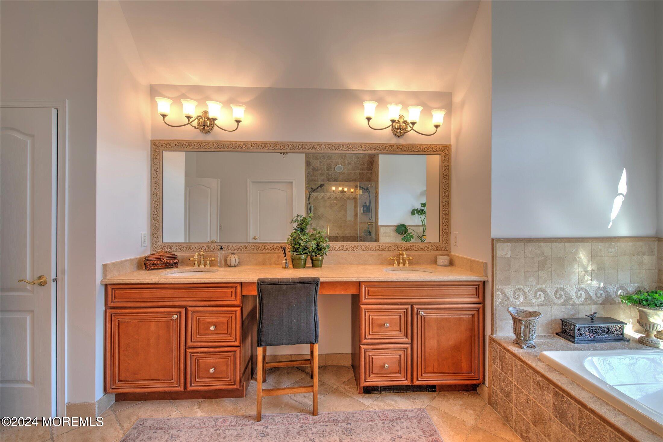 23 Silver Leaf Way Manalapan, NJ 07726 - Photo 43 of 87 41-MASTER BATHROOM