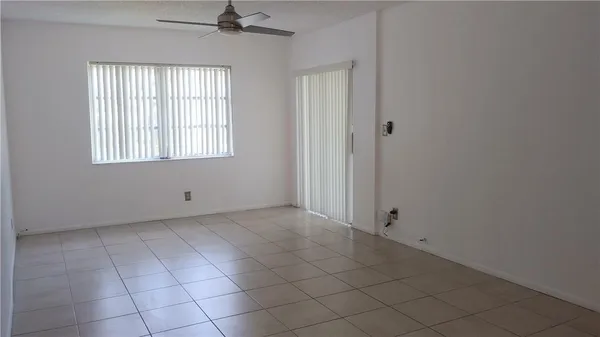 $1,450 | 6501 Winfield Boulevard, Unit A48, Margate, FL 33063