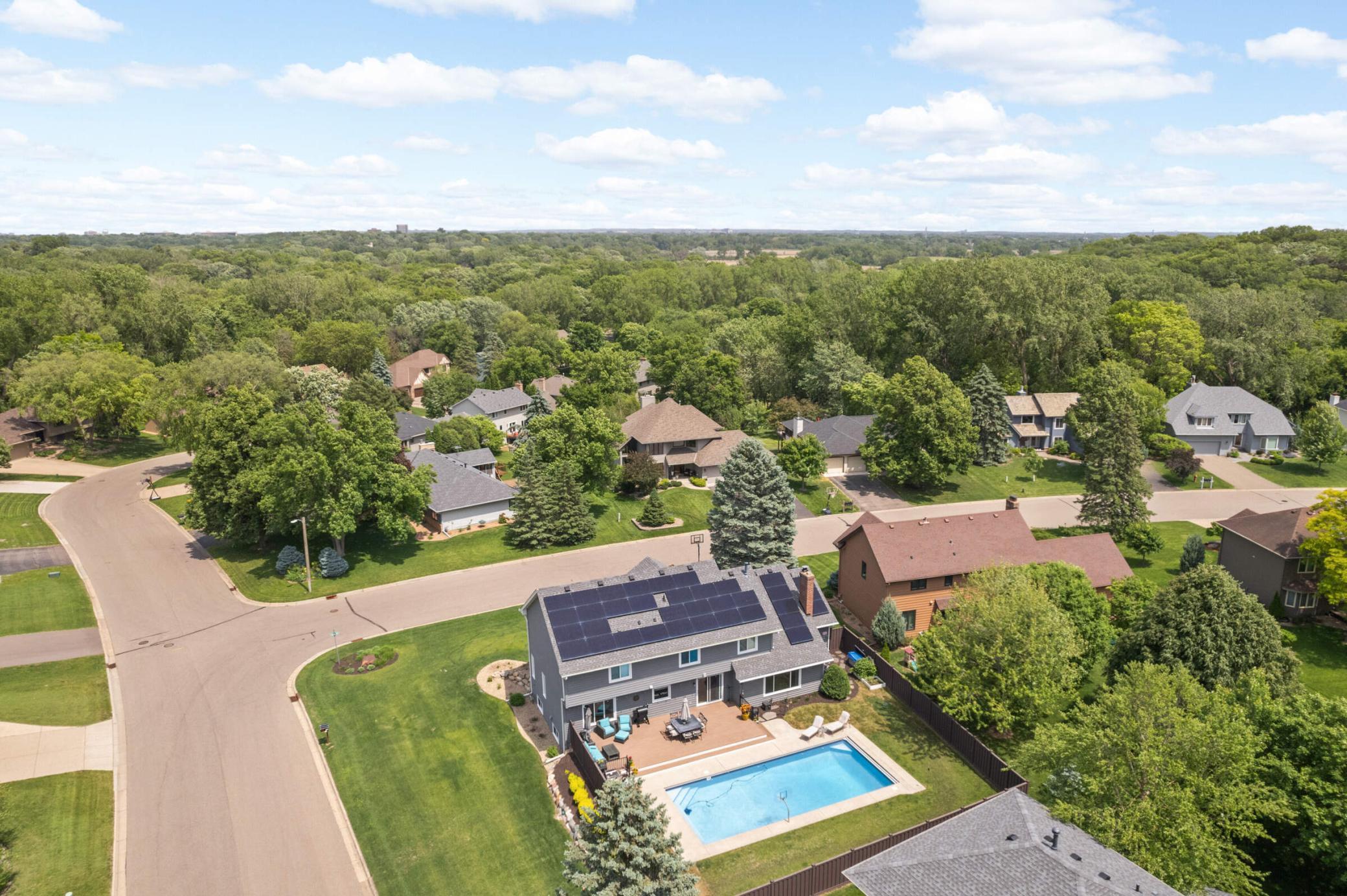 9300 Quinn Road Bloomington, MN 55437 - Photo 60 of 67 Gallery Image 60