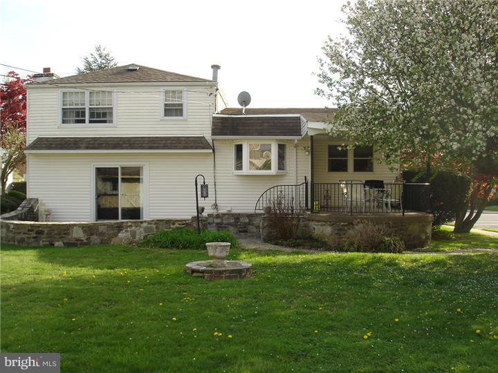 1131 Bloomdale Road Philadelphia, PA 19115 - Photo 4 of 23 Exterior Back
