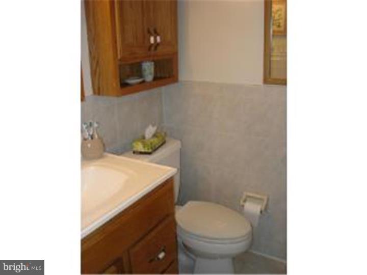 1131 Bloomdale Road Philadelphia, PA 19115 - Photo 6 of 23 Bathroom