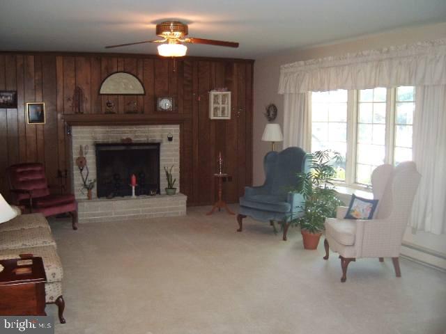 367 Yorktown Road Hershey, PA 17033 - Photo 2 of 12 Gallery Image 2