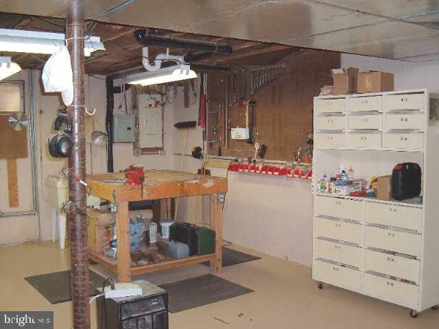 367 Yorktown Road Hershey, PA 17033 - Photo 7 of 12 Gallery Image 7