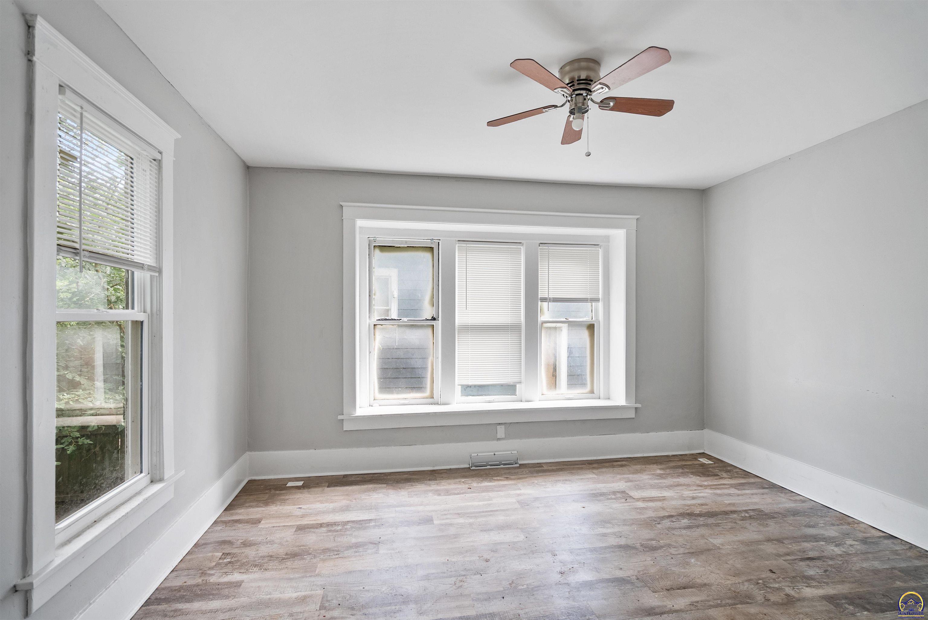 518 Southwest Lane Street Topeka, KS 66606 - Photo 23 of 56