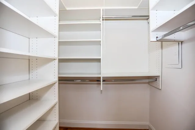 $1,650 | 9629 Brandy Court, Unit 10, Des Plaines, IL 60016