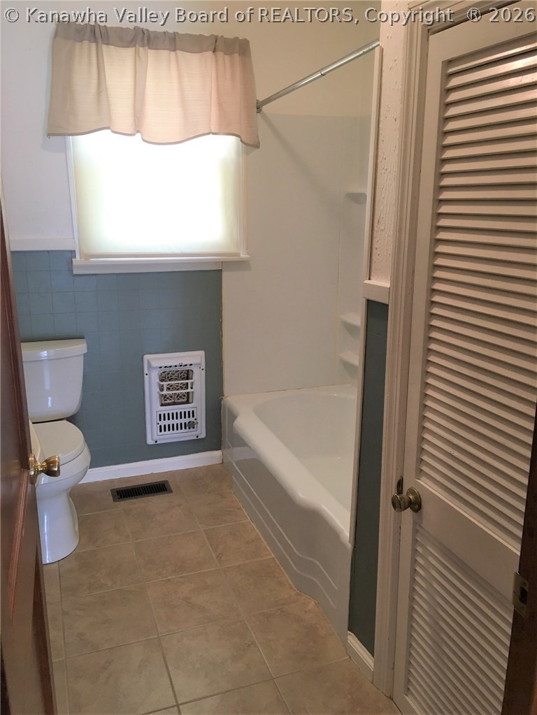 2015 Witcher Creek Road Belle, WV 25015 - Photo 11 of 19 Bathroom