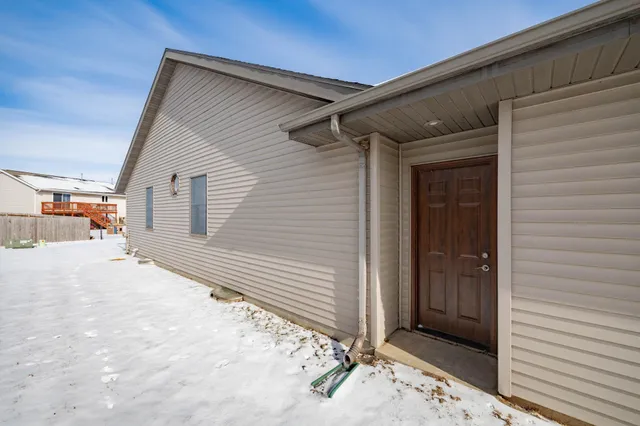 $330,000 | 2821 Carrousel Lane, Janesville, WI 53545