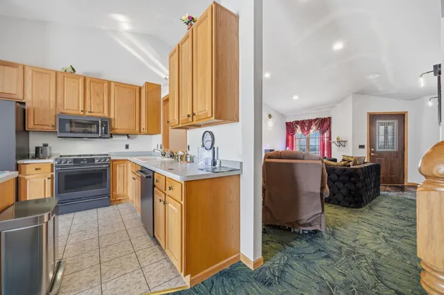 $330,000 | 2821 Carrousel Lane, Janesville, WI 53545