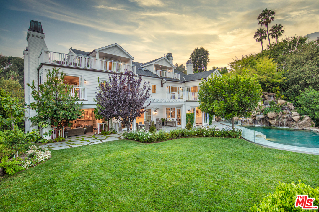 1304 Marinette Road Pacific Palisades, CA 90272 - Photo 2 of 54