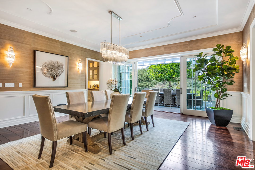 1304 Marinette Road Pacific Palisades, CA 90272 - Photo 11 of 54