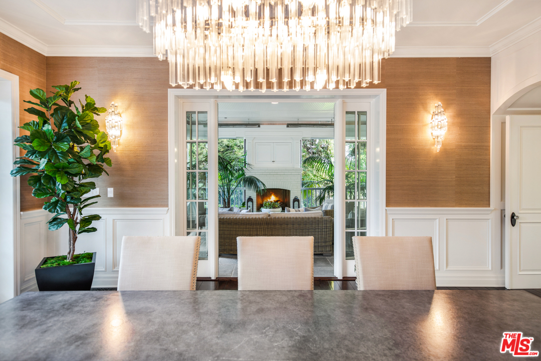 1304 Marinette Road Pacific Palisades, CA 90272 - Photo 12 of 54