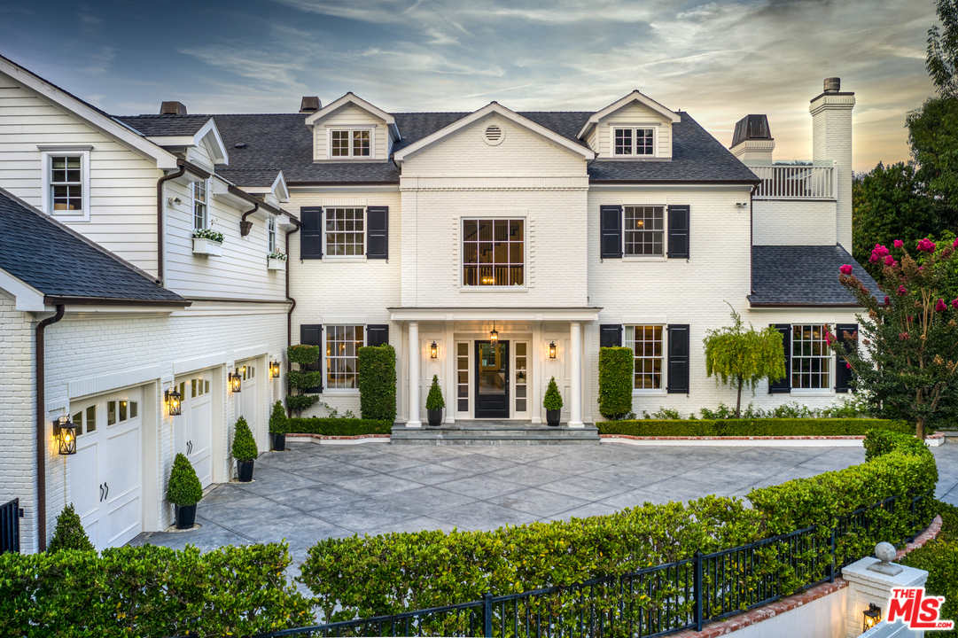 1304 Marinette Road Pacific Palisades, CA 90272 - Photo 3 of 54