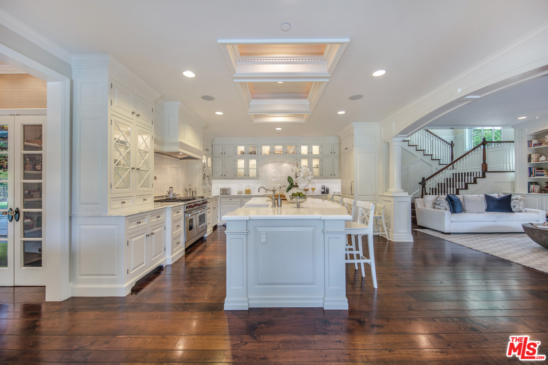 1304 Marinette Road Pacific Palisades, CA 90272 - Photo 21 of 54