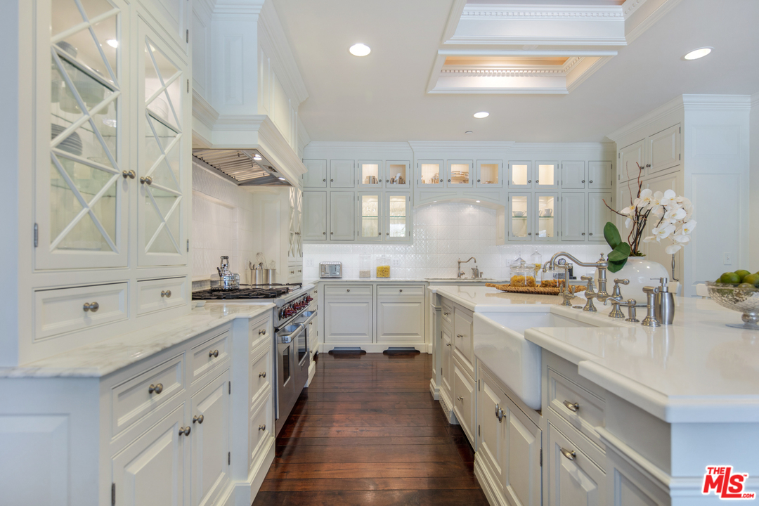 1304 Marinette Road Pacific Palisades, CA 90272 - Photo 22 of 54