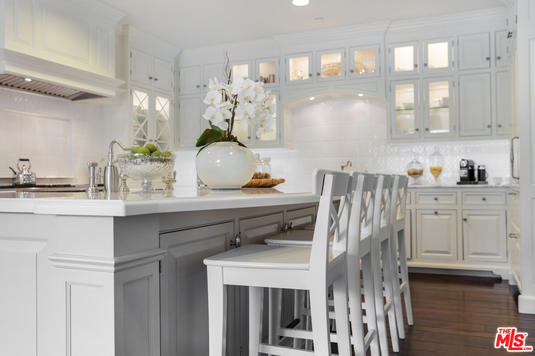 1304 Marinette Road Pacific Palisades, CA 90272 - Photo 24 of 54