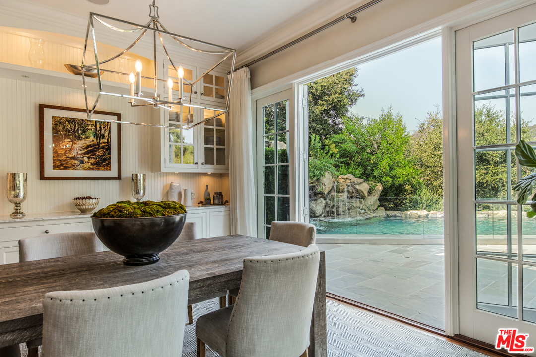 1304 Marinette Road Pacific Palisades, CA 90272 - Photo 29 of 54